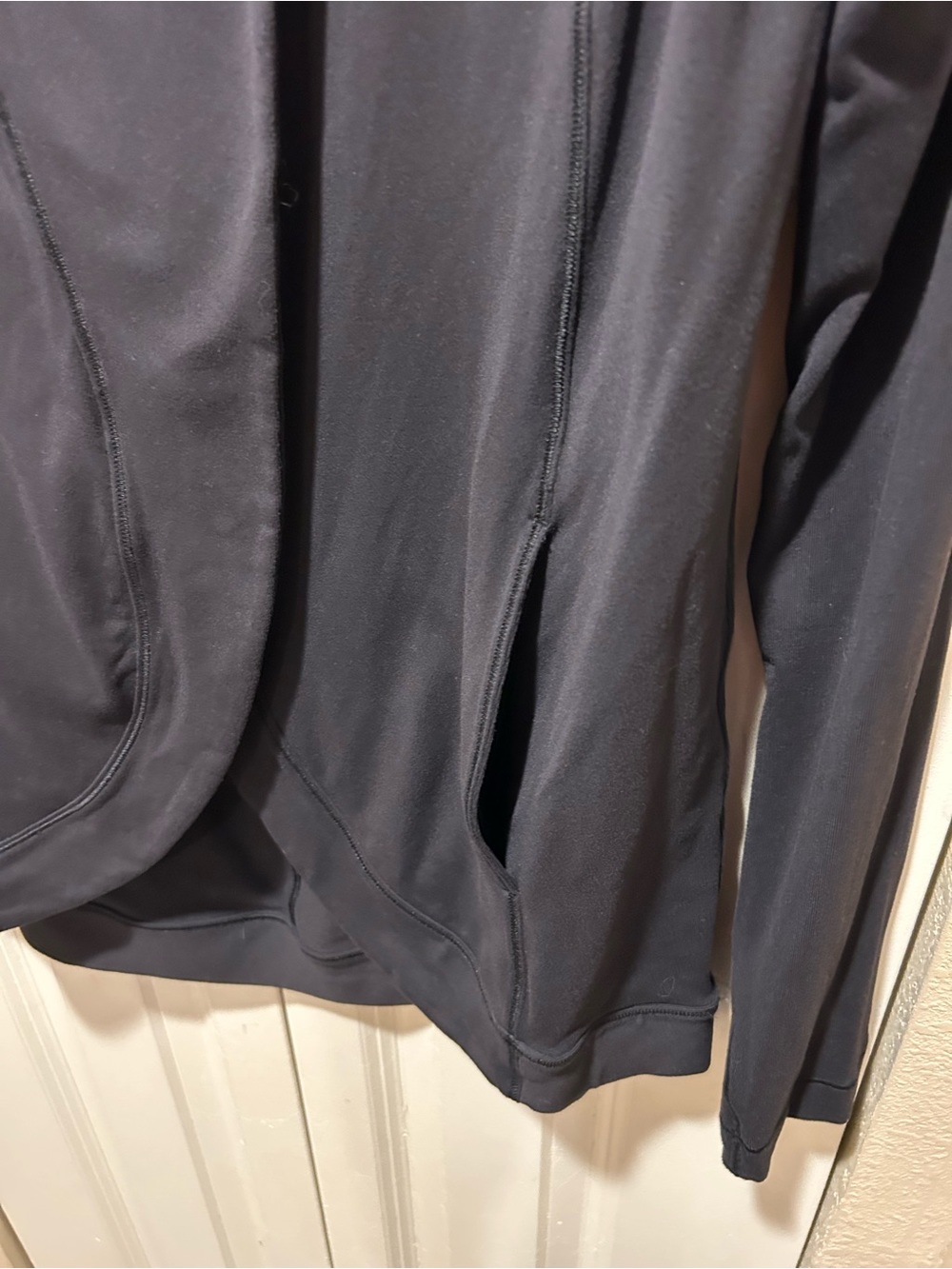 Lululemon Rulu Rally Wrap In Black , size 4 - Picture 11 of 12